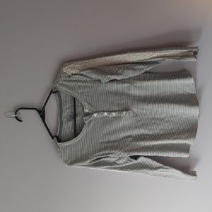 Sonoma Medium striped long sleeve shirt with crochet sleeve details